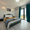 Mamaia-Sat, Vila Tip pensiune modernă, mobilata si utilata complet, 15 camere  thumb 43