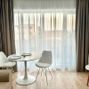 Apartament cu 2 camere in Mamaia Nord, pe partea cu MAREA, mobilat complet thumb 3