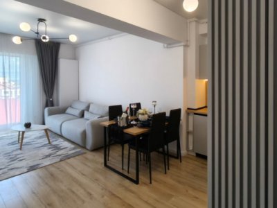 Apartament de închiriat-Xenero Mamaia N- 2 camere-complex cu piscina exterioară 