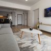 Apartament de închiriat-Xenero Mamaia N- 2 camere-complex cu piscina exterioară  thumb 2