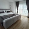 Apartament de închiriat-Xenero Mamaia N- 2 camere-complex cu piscina exterioară  thumb 8