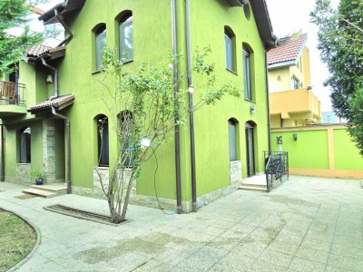 Vila cocheta gata să devină „acasă” pentru tine si familia ta !