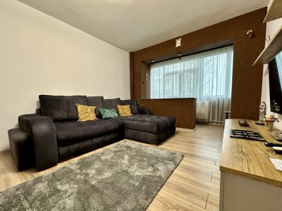Apartament cu 2 camere de închiriat in zona Universității | Loc de parcare