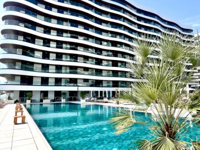 Casa del Mar, 2 camere  de vanzare  cu vedere la lac si mare 