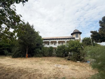 Teren pentru dezvoltare nouă (demolare & reconstrucție), 2116 mp 