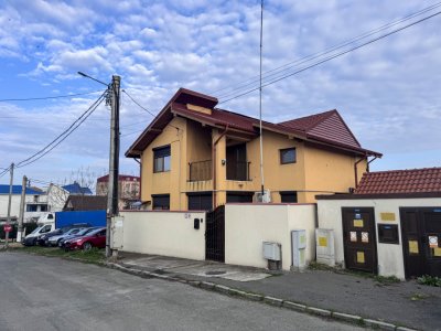 Casă/Vilă P+M de vânzare – Ovidiu Sud | 4 dormitoare | Panouri fotovoltaice | 