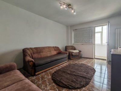 Apartament de inchiriat - zona Casa de Cultura
