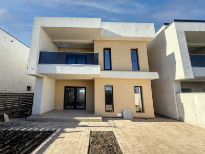 Casa P+1 stil mediteranean - Mamaia Sat , zona linistita 