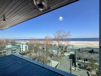 Apartament 3 camere de închiriat in Mamaia | Vedere frontală la mare | Parcare