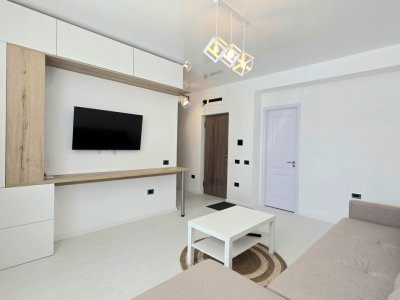 Studio in Mamaia Nord, pe partea cu marea - terasa si loc de parcare