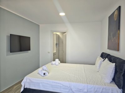 Apartament la câțiva pași de plajă, cu vedere la mare