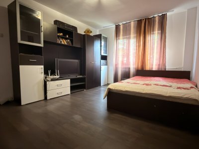 Apartament cu 2 camere de vânzare in Poarta 6 | Parter | Super Preț
