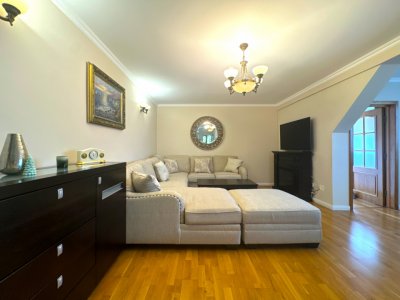 Apartament de închiriat in Centru-Bld Mamaia cu 3 camere pe termen lung 