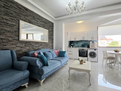 Apartament 2 camere, Mamaia Nord, in complex cu piscina 