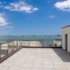 Apartament 3 camere la etajul 2 | Terasa privata 70m | Vedere frontală spre Lac imaginea mica 3 Apartament 3 camere la etajul 2 | Terasa privata 70m | Vedere frontală spre Lac thumb 3