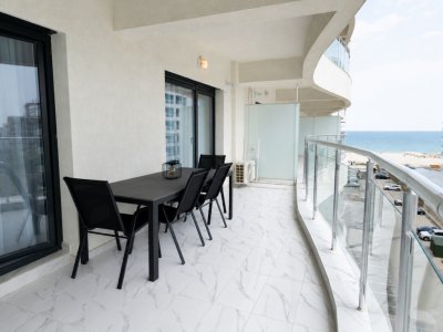 Apartament de vanzare 2 camere cu vedere la mare si lac Casa del Mar Mamaia Nord