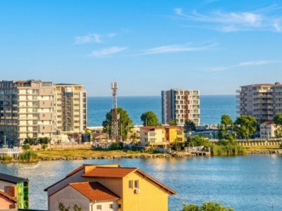 Penthouse 5 camere, vedere la Mare si la Lac, 2 parcari subterane la ALB