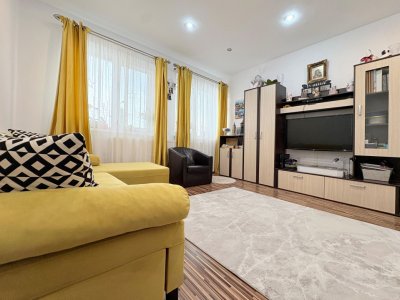 Apartament 3 camere in Constanta, cu curte, zona Palas/Bratianu