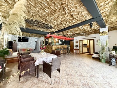 Casa bld Mamaia la  intrare Satul de Vacanta, langa Hotel Quartz