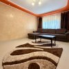 Apartament 2 camere decomandat de închiriat | Galeriile Soveja thumb 1