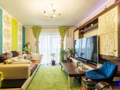 Apartament cu 2 camere de inchiriat | Zona Victoria - EMAG | uscător și terasă 