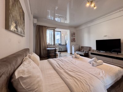  Studio de inchiriat cu vedere la mare + piscina | Mamaia Nord | Extrasezon