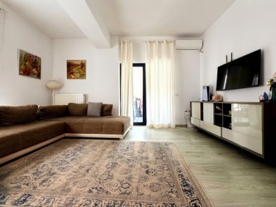 Apartament spațios cu 3 camere de vânzare in Mamaia Nord | 150m de plaja