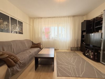 Apartament de vânzare cu 3 camere in Tomis Nord