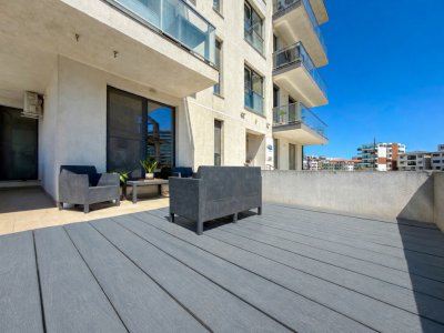 Apartament 2 camere in Mamaia Nord - 200 m de plaja Terasa si parcare