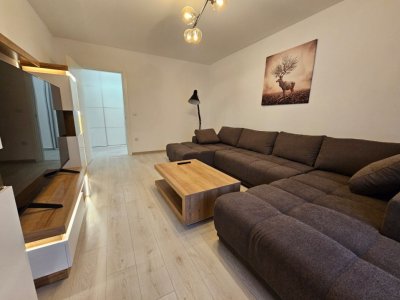 Apartament 3 camere, cartier TRACTORUL