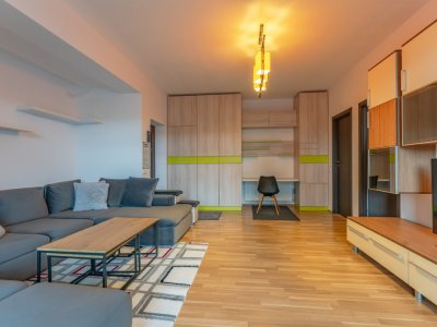 Apartament 2 camere, zona case / vile, cartier Tractorul