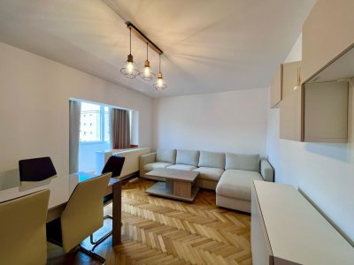 Apartament cochet cu 3 camere 