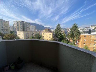 Oază urbană cu vedere spectaculoasă spre Tâmpa și Cetatea Brașovului