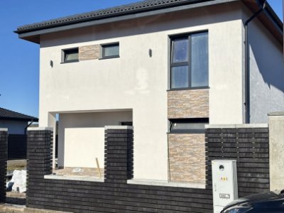 O casa gandita pentru familii care traiesc altfel. Si aleg altfel.