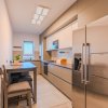 Apartament modern, 3 camere, mobilat, zona Coresi thumb 7