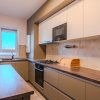 Apartament modern, 3 camere, mobilat, zona Coresi thumb 8