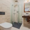 Apartament modern, 3 camere, mobilat, zona Coresi thumb 17