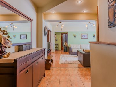 Locuinta ideala pentru familie | Apartament spatios 4 camere, Racadau, pietonala