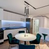 Apartament modern cu 3 camere in zona centrală  thumb 1
