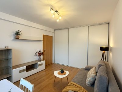 Apartament 2 camere | Decomandat, balcon + parcare –  zona Coresi Mall  📍