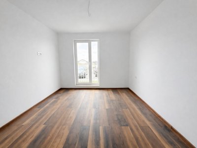 APARTAMENT 3 CAMERE CU GRADINA | SANPETRU | BLOC TIP VILA | INCALZIRE PARDOSEALA