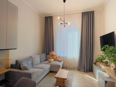 Apartament Modern cu 2 camere in centrul Brasovului 