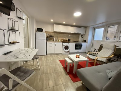 Ultracentral Brașov | Casă tip studio 35 mp + terasă generoasă| 0% comision