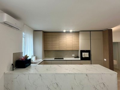Apartament Lux 2 Camere Qualis  Tractorul cu Parcare Subterană