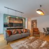 Închiriere apartament modern 3 camere cu vedere superbă Brașov thumb 3