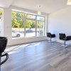 Spațiu comercial 52 mp | Salon Beauty / Barber echipat | Vitrină stradală imaginea mica 1 Spațiu comercial 52 mp | Salon Beauty / Barber echipat | Vitrină stradală thumb 1