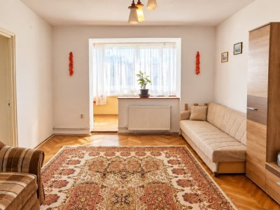 Apartament cu 2 camere in zona Patria