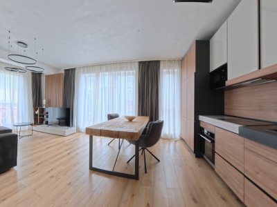 Apartament 3 camere spatios, complet utilat, terasa si parcare,  pet friendly