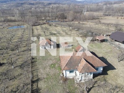 De vânzare un teren 12500 mp, situat în comuna Cepari, județul Argeș.