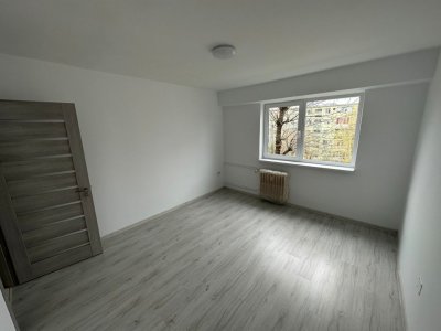 Tomis nord Ciresica apartament 3 camere renovat
